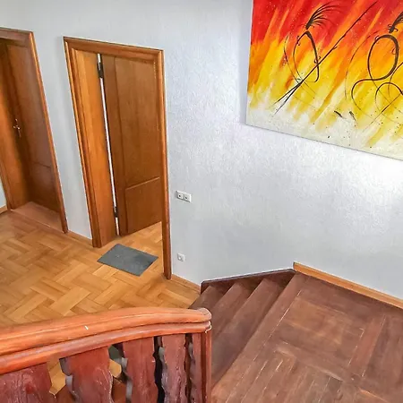 Amazing In With Wifi Apartment *